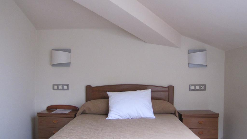 Hotel Migal Кю Екстериор снимка
