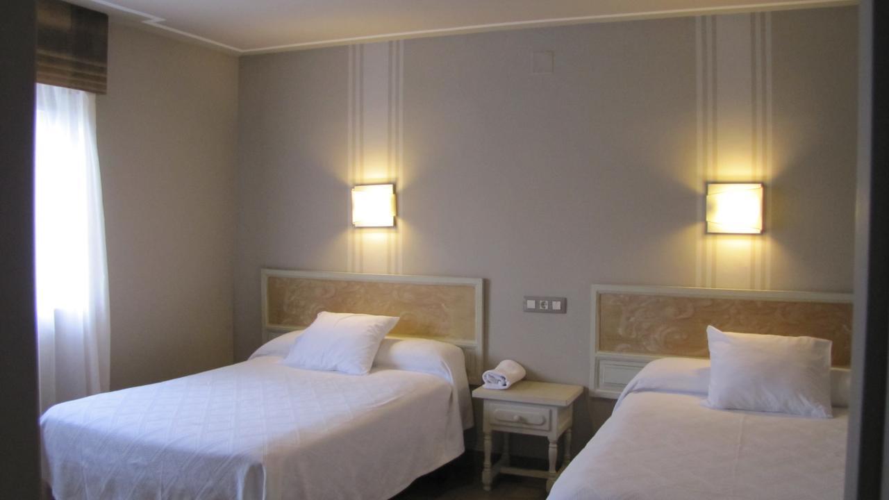 Hotel Migal Кю Екстериор снимка